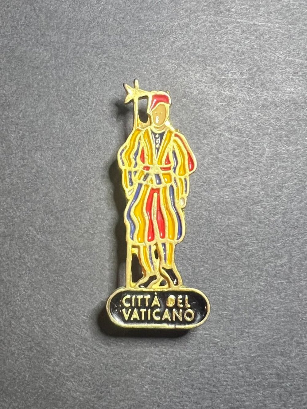 VTG Enamel Metal Vatican City Citta Del Vaticano Souvenir Refrigerator Magnet 2"
